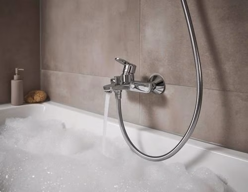 Hansgrohe Einhebel-Wannenmischer VERNIS Blend Aufputz chrom