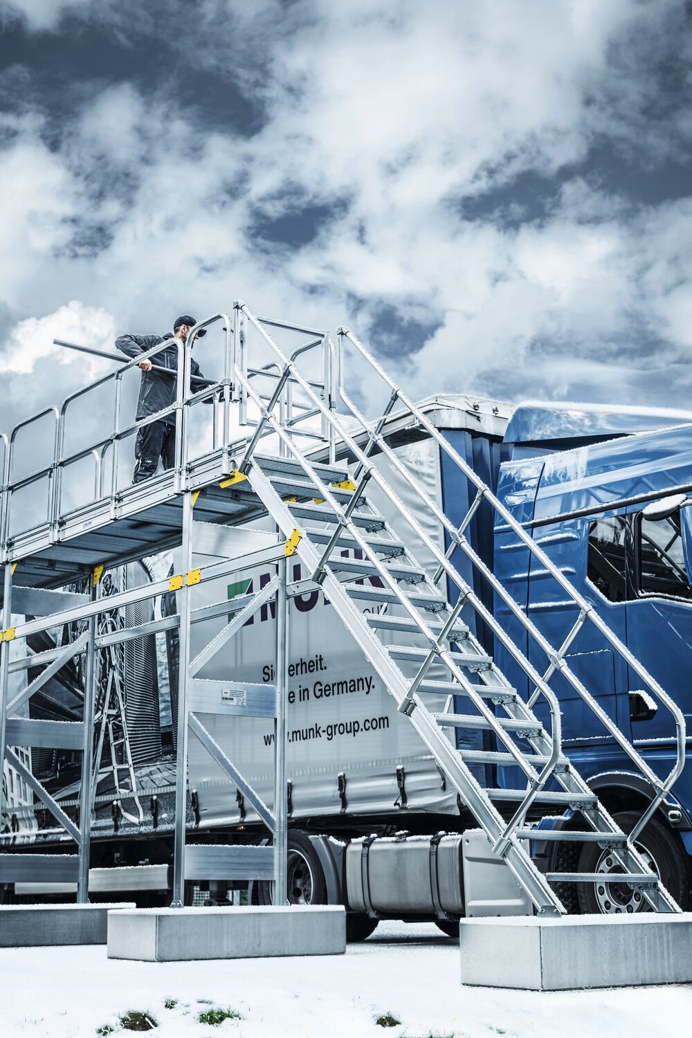 Milieubild 2179037 Munk Enteisungsanlage stationär Modul 4 Treppe 45°