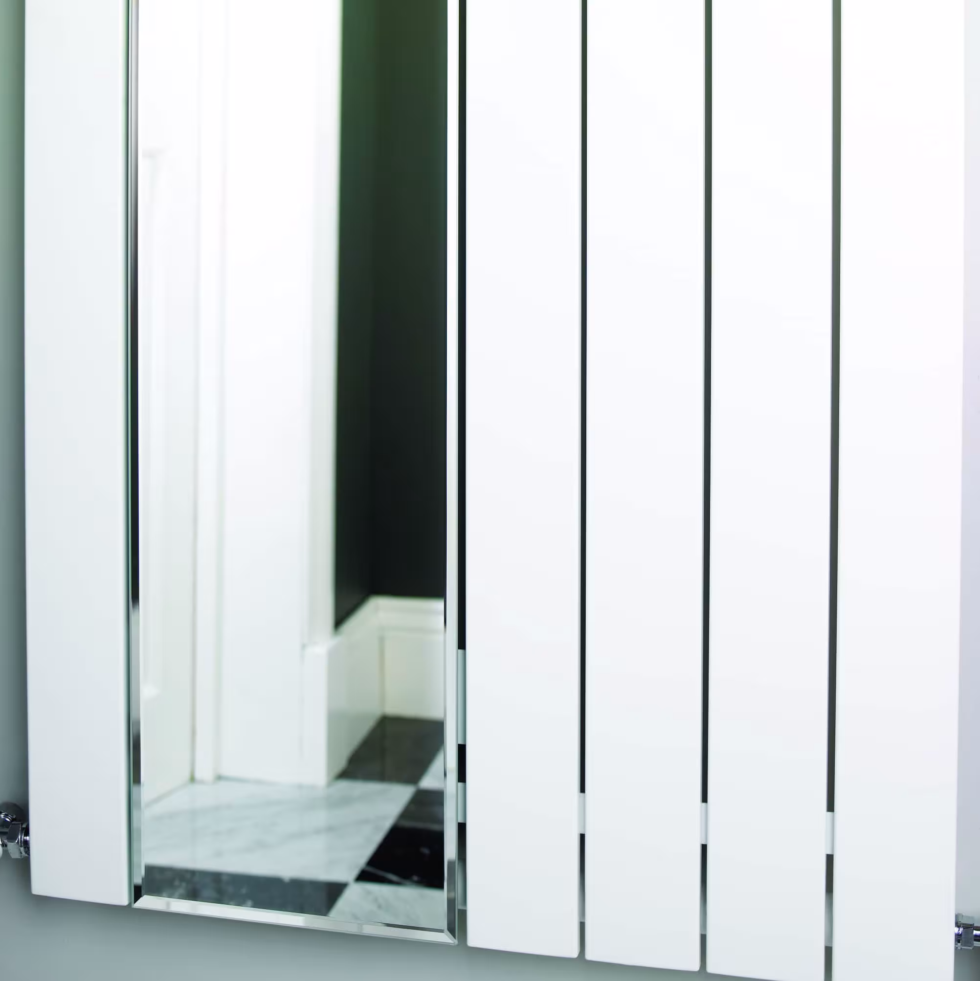 Raumheizkörper P1 Spiegel 1800 mm x 670 mm 990 Watt Weiß RAL 9003 von der Marke Ximax aus der Kategorie Heizkörper