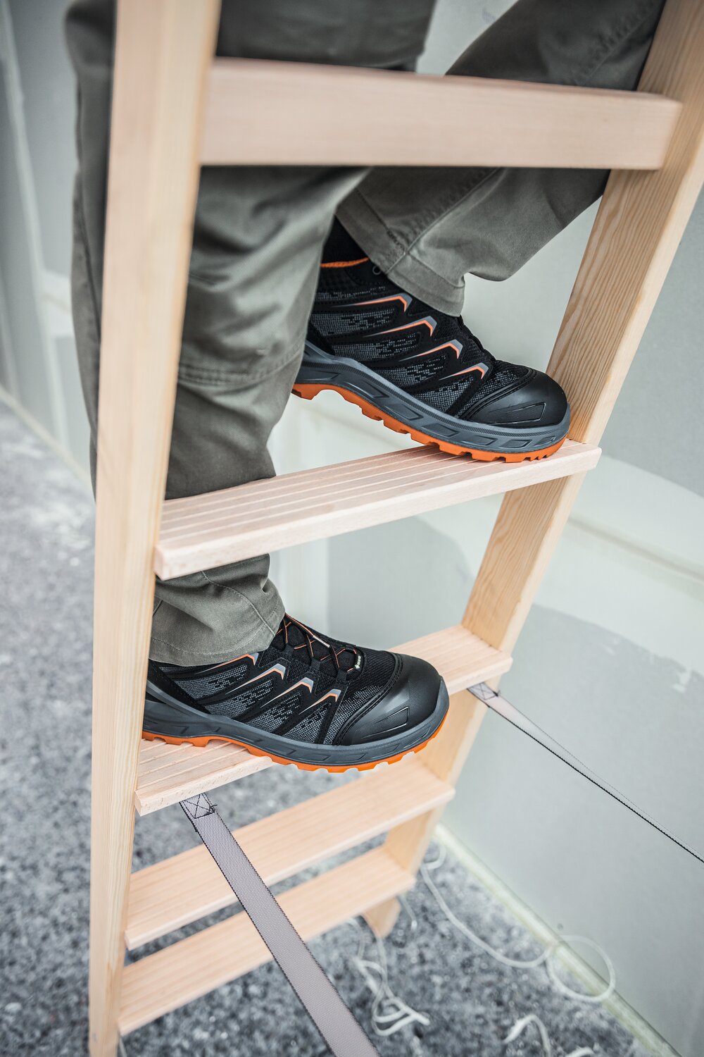 Milieubild 3817345 Munk Stufen-Stehleiter Holz 2x3 Stufen