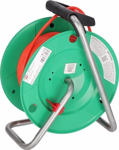 Detailbild 4031435 Gartenkabeltrommel Garant Gewinde 38+2m PVC 3x1,5mm² 290mm Kurbel IP44 BRENNENSTUHL