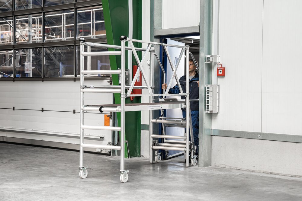 Milieubild 2178056 Munk Montageplattform mit Treppenzustieg