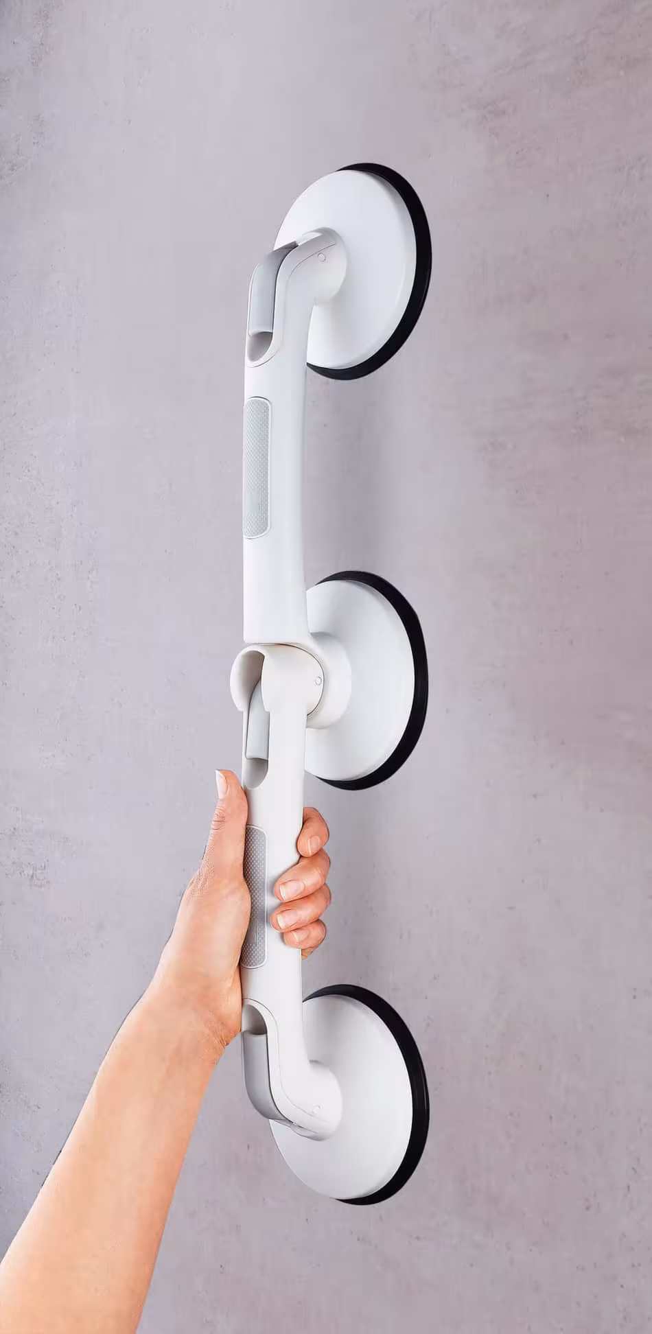 Winkel-Sauggriff Rob L, schwarz matt, ABS mit der GTIN 4006956185514 Winkel-Sauggriff Rob L, schwarz matt, ABS von Ridder mit der Artikelnr. A0256010