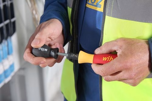 Drehmomentschraubendreher-Satz 13-teilig 0,8 - 5 Nm Schlitz / PH / PZD / plusminus WIHA