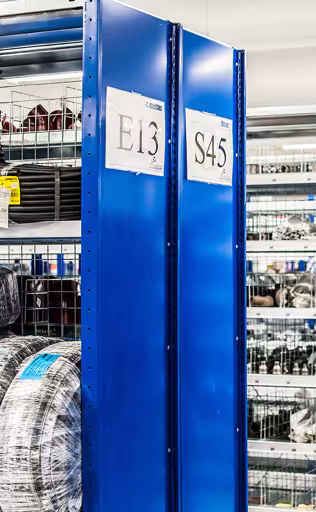 Andere Ansicht des Artikels Vollblech-Seitenwand 1050 x 500 mm (H x T), RAL 5010 enzianblau, MULTIplus Andere Ansicht des Artikels Vollblech-Seitenwand 1050 x 500 mm (H x T), RAL 5010 enzianblau, MULTIplus aus der Kategorie Stecksystem