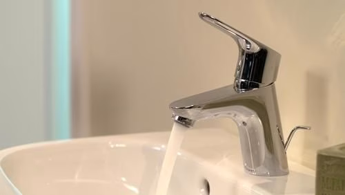 Hansgrohe Einhebel-Waschtischmischer FOCUS 70 Nennweite 15 mit Zugstangen-Ablaufgarnitur 1 1/4 Zoll chrom