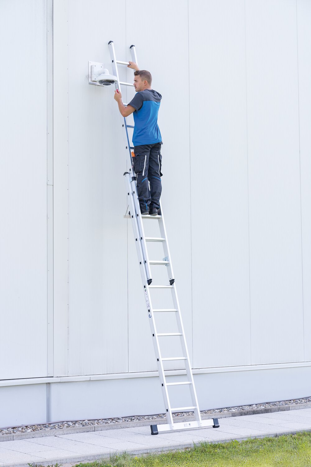 Milieubild 3816044 Munk Sprossen-Schiebeleiter 2-teilig mit Standard-Traverse 2x10 Sprossen