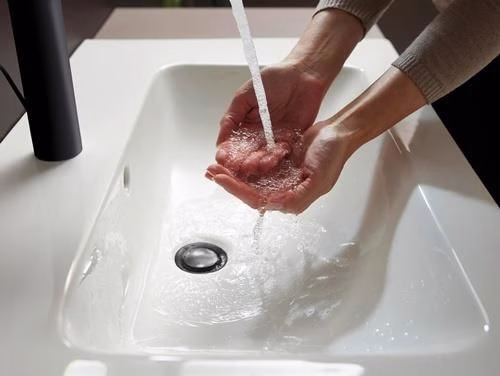Hansgrohe VERNIS Blend 100 miscelatore monocomando per lavabo con scarico a scomparsa da 1 1/4 di pollice nero opaco