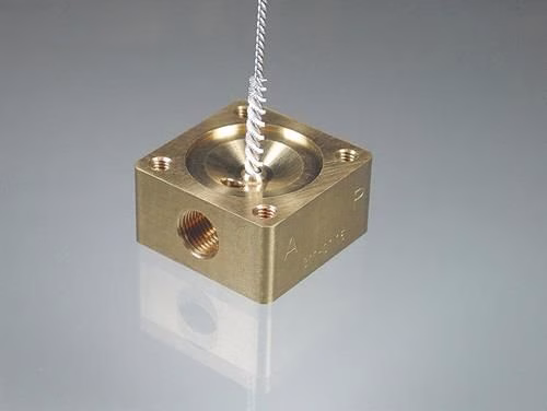 Detailbild 4015097 Rohrbürste Microabrasiv Länge 125 mm Durchmesser 8,2 mm Nylon-AO Besatz-Länge 25 mm OSBORN