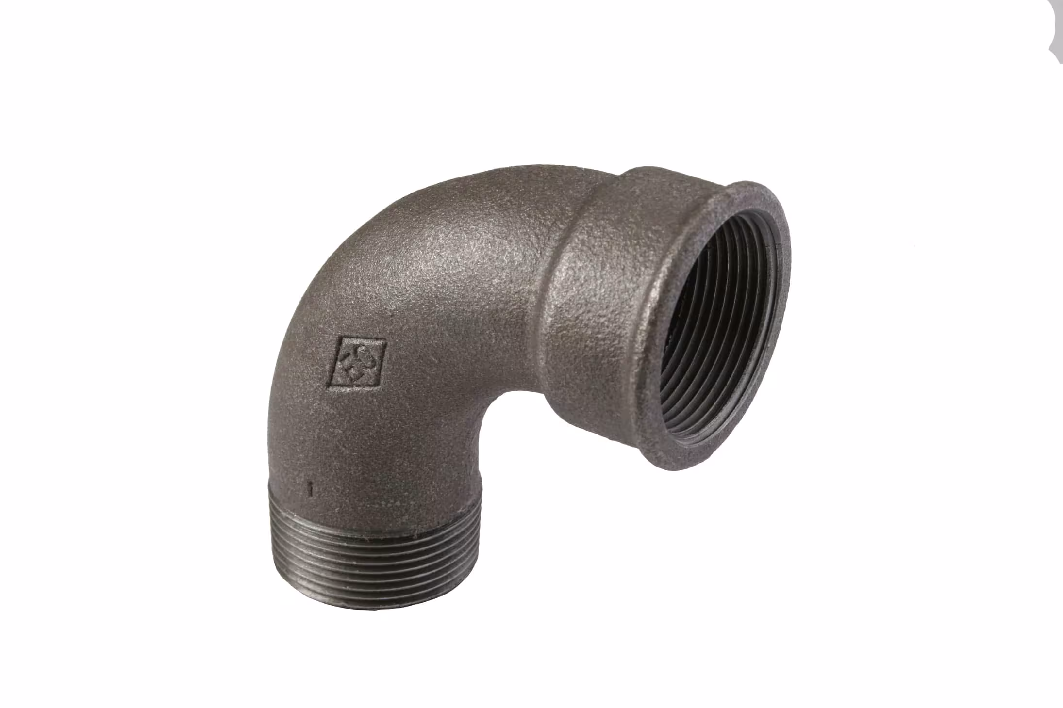 Coude n°1a intérieur/extérieur 90 degrés 1/4" en fonte malléable, noir de la catégorie raccords en fonte malléable avec le GTIN 8435049300712 Coude en fonte malléable ATUSA n°1A de la marque Atusa de la catégorie raccords en fonte malléable