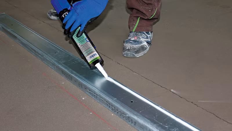 Trockenbau Profilkleber 310 ml weiß Bekleidung, Schuhwerk, Schuh, Sneaker, Person