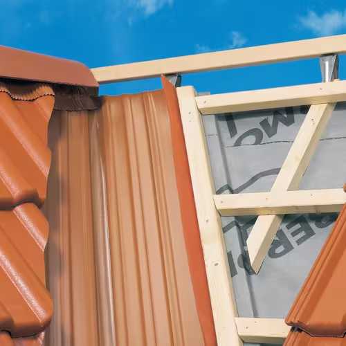 Kehldichtstreifen selbstklebend, Länge 1000mm, Höhe 60mm, rot aus der Kategorie Traufe & Kehle mit der GTIN 4027822601938 Kehldichtstreifen von der Marke Klöber aus der Kategorie Traufe & Kehle