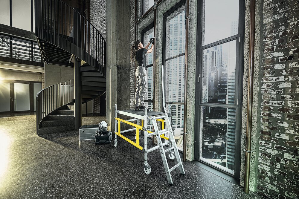 Munk Montageplattform fahrbar