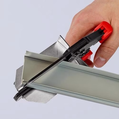 Kunststoffschere max 4mm Kabelkanal KNIPEX
