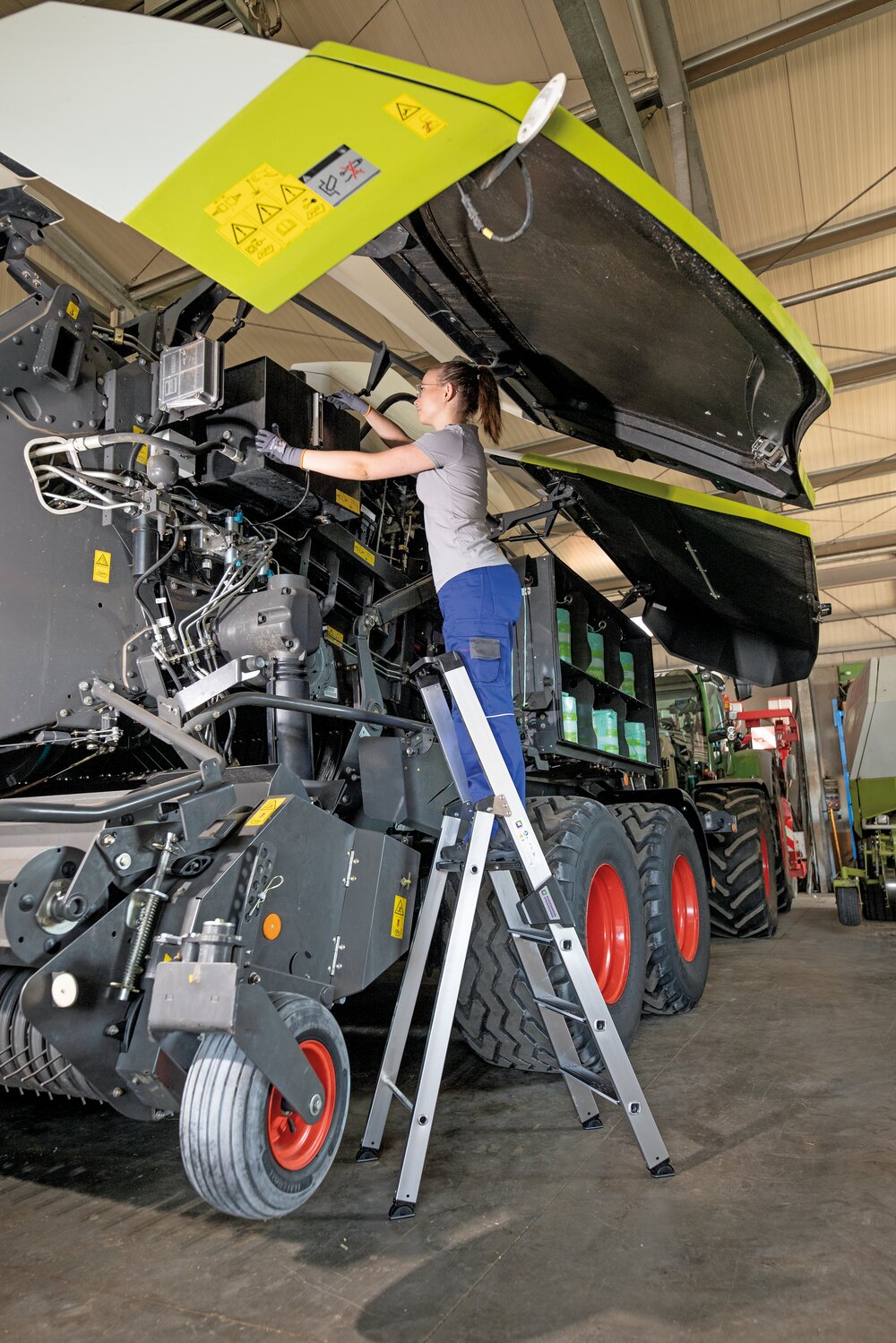 Milieubild 3819201 Munk Stufen-Stehleiter einseitig begehbar mit clip-step relax 5 Stufen