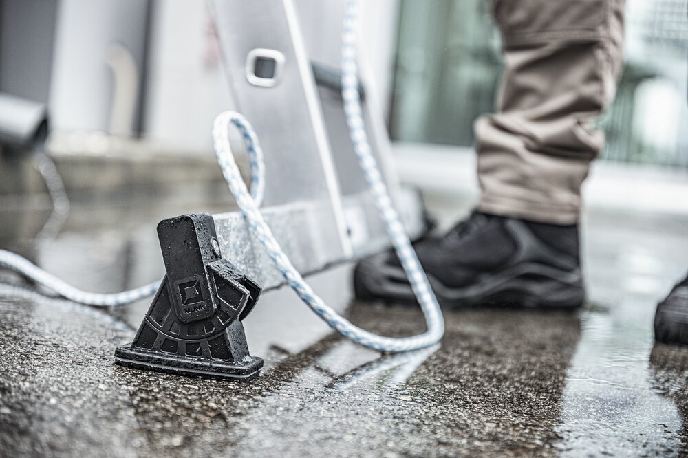 Milieubild 2179024 Munk Stufen-Seilzugleiter 2-teilig mit nivello® Traverse 2x12 Stufen