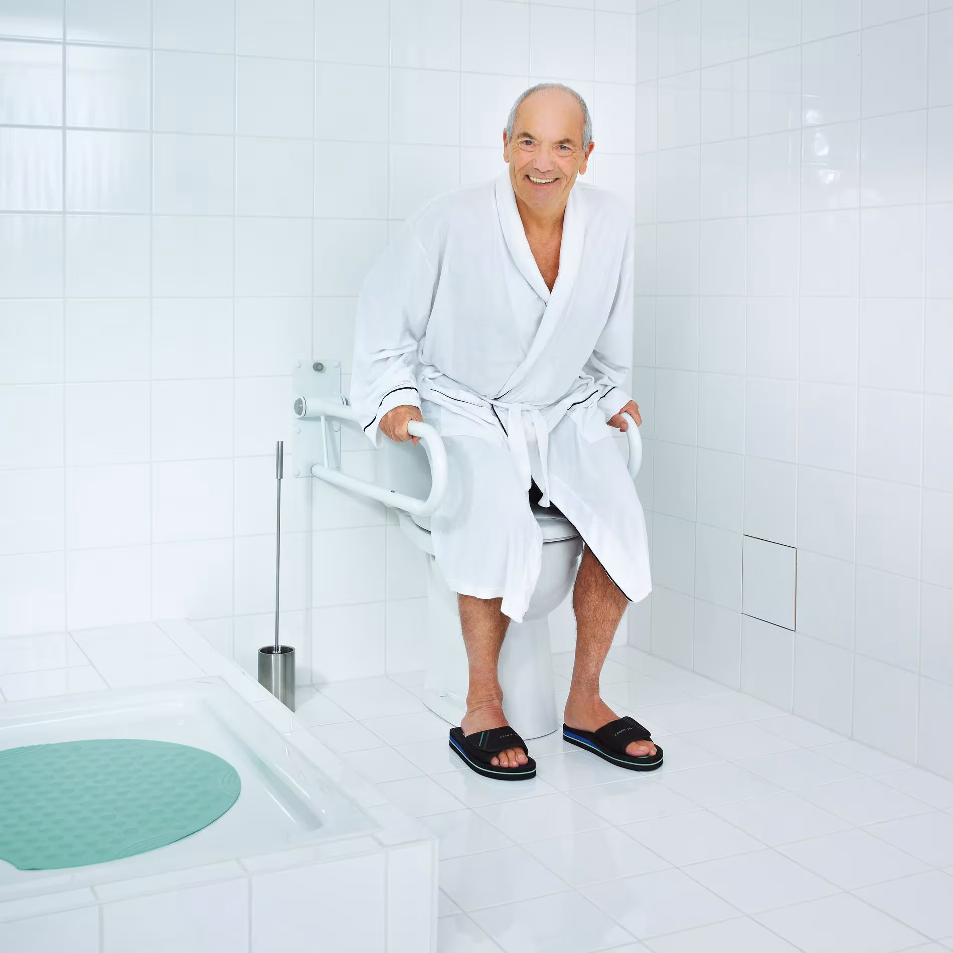 WC-Aufstehbügel Tim ca. 76 cm, weiß, klappbar Stahl von Ridder mit der Artikelnr. A0130201