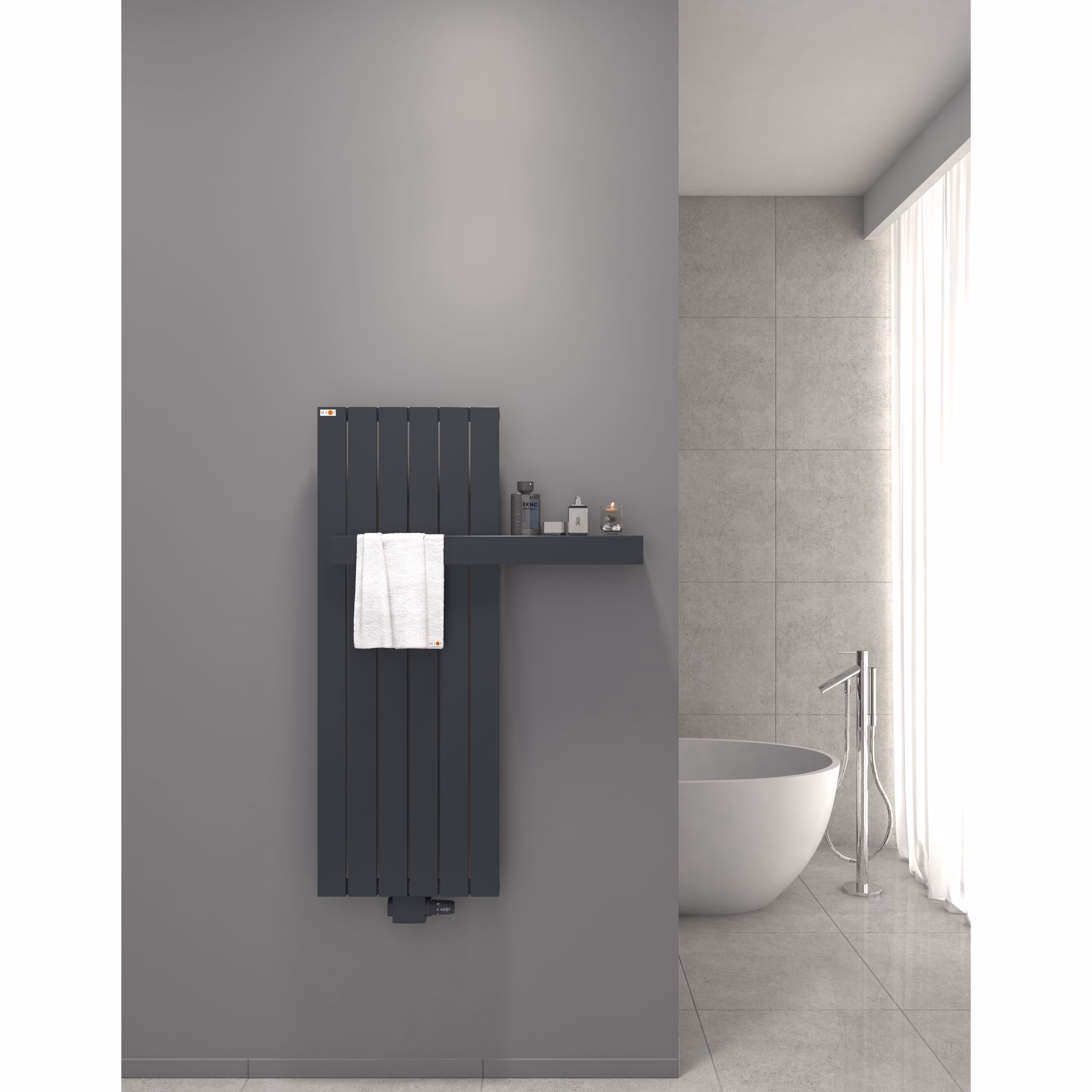Radiatore per bagno MERT Design TEO, antracite RAL 7016 finitura opaca a grana fine, 445*1200 mm, attacco centrale marca MERT Radiatore per bagno MERT Design modello TEO, colore: antracite RAL 7016, della categoria radiatori per bagno con codice articolo 5-TEO-45x120-A-M