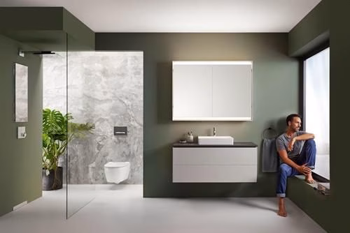 Geberit ONE Set Wand-WC mit WC-Sitz weiß/glanzverchromt, KeraTect