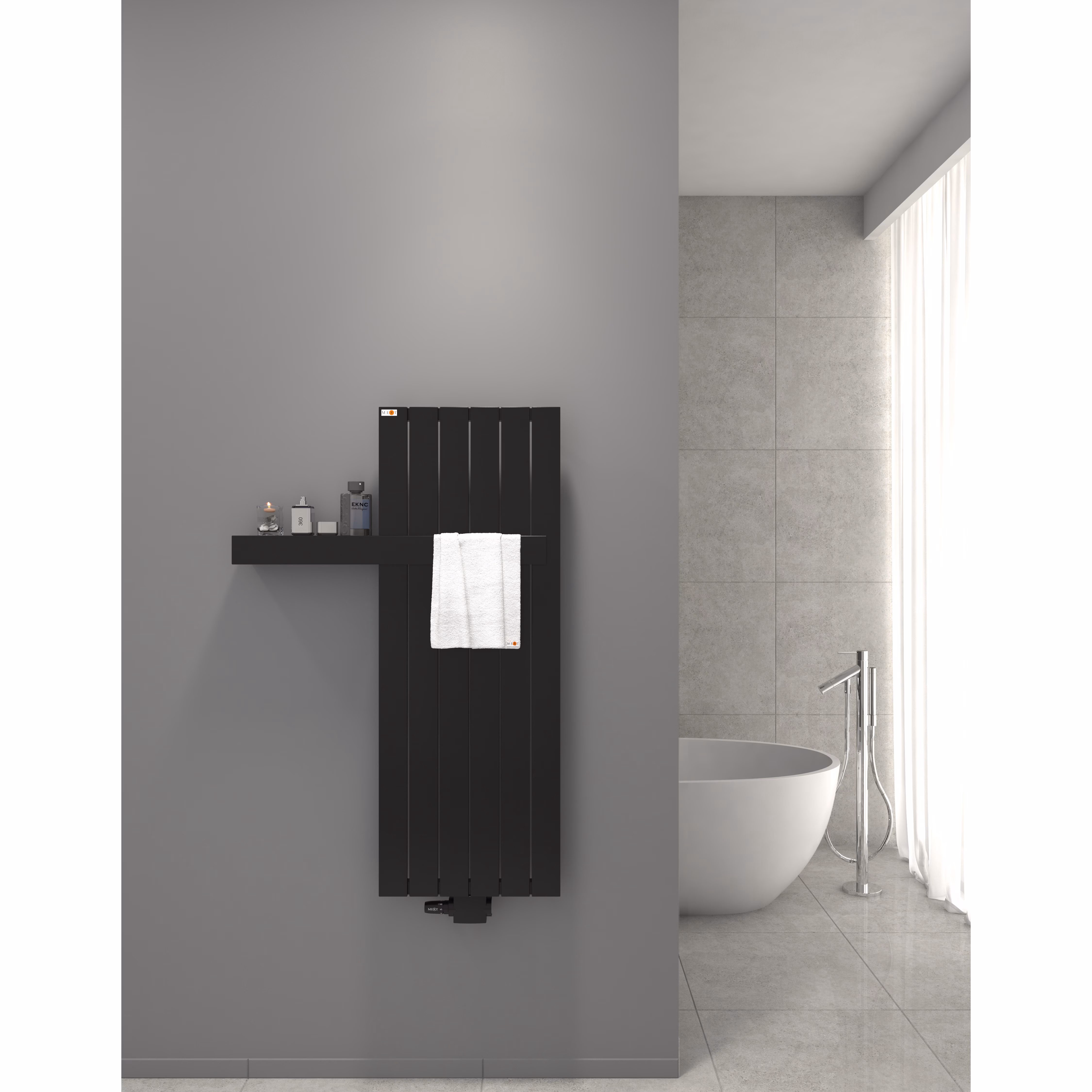 Radiatore a pannello Mert Design modello Teo, nero, del marchio Mert Radiatore a pannello Mert Design modello Teo, nero, della categoria radiatori per bagno, con attacco centrale
