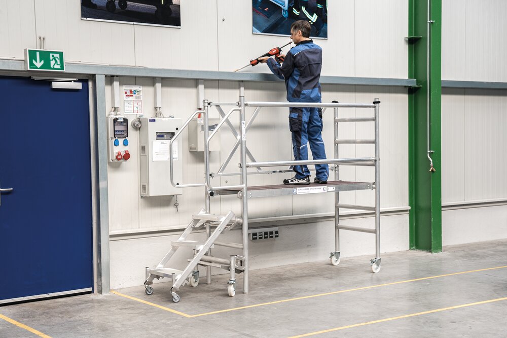 Milieubild 2178054 Munk Montageplattform mit Treppenzustieg