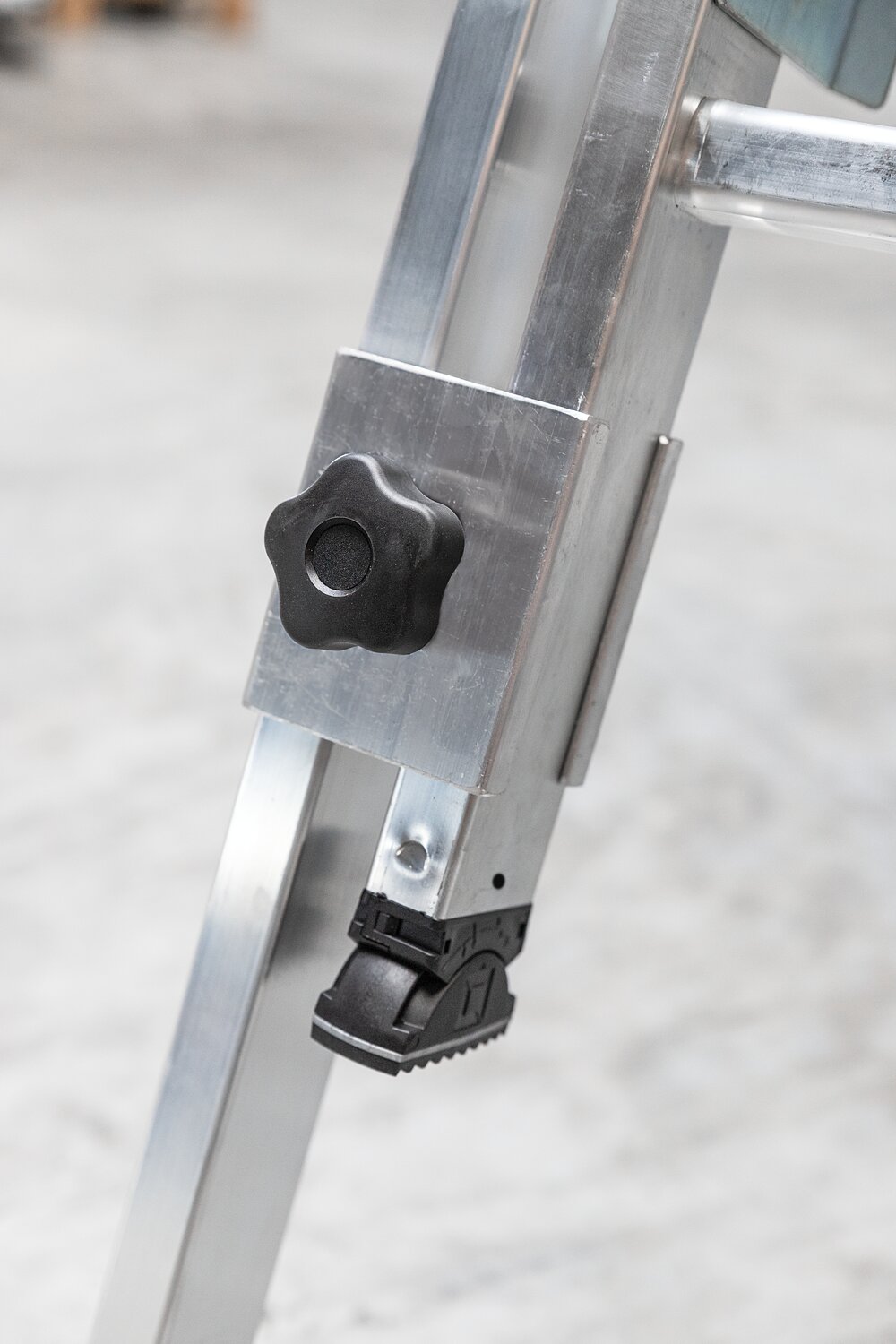 Produktbild Detailansicht 3813540 Munk Sprossen-Stehleiter treppengängig 2x8 Sprossen