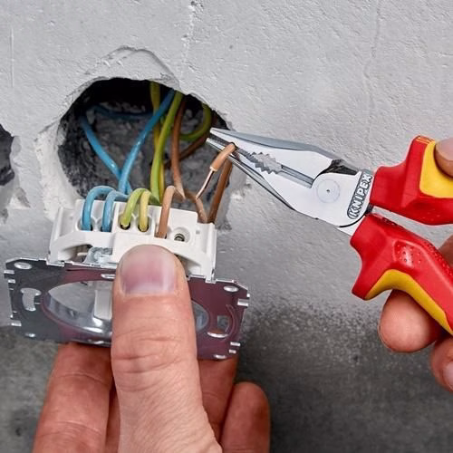 Detailbild 3993491 Spitzkombizange Länge 145mm Mehrkomponenten-Hülle verchromt VDE KNIPEX