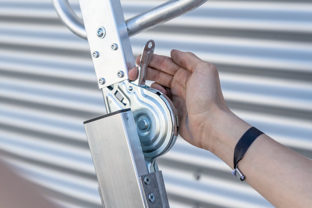 Milieubild 3812116 Munk Plattformleiter steckbar mit klappbaren Griffen