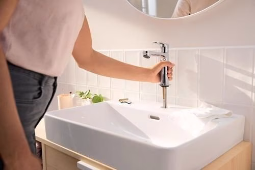 Hansgrohe Einhebel-Waschtischmischer REBRIS S 110 CoolStart ohne Ablaufgarnitur chrom