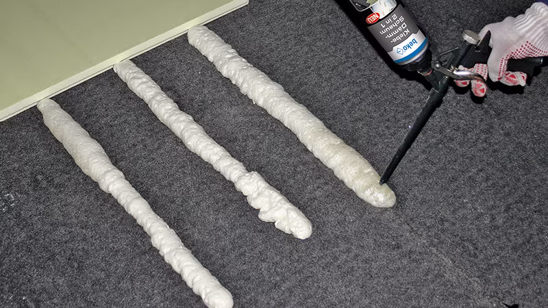 Klebe-Dämm Schaum 2 in 1 für Dach und Fassade 750 ml Klebe-Dämm Schaum 2 in 1 für Dach und Fassade 750 ml